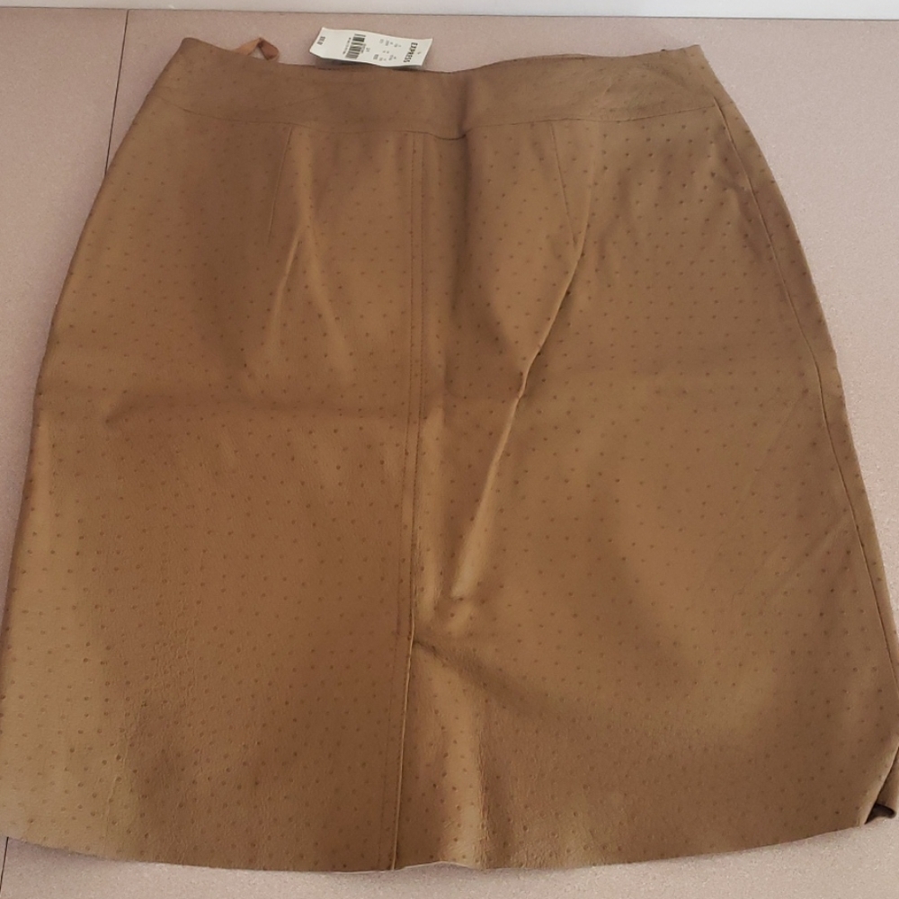 NWT Express liggr Brown 100% Leather skirt, Size 3/4
